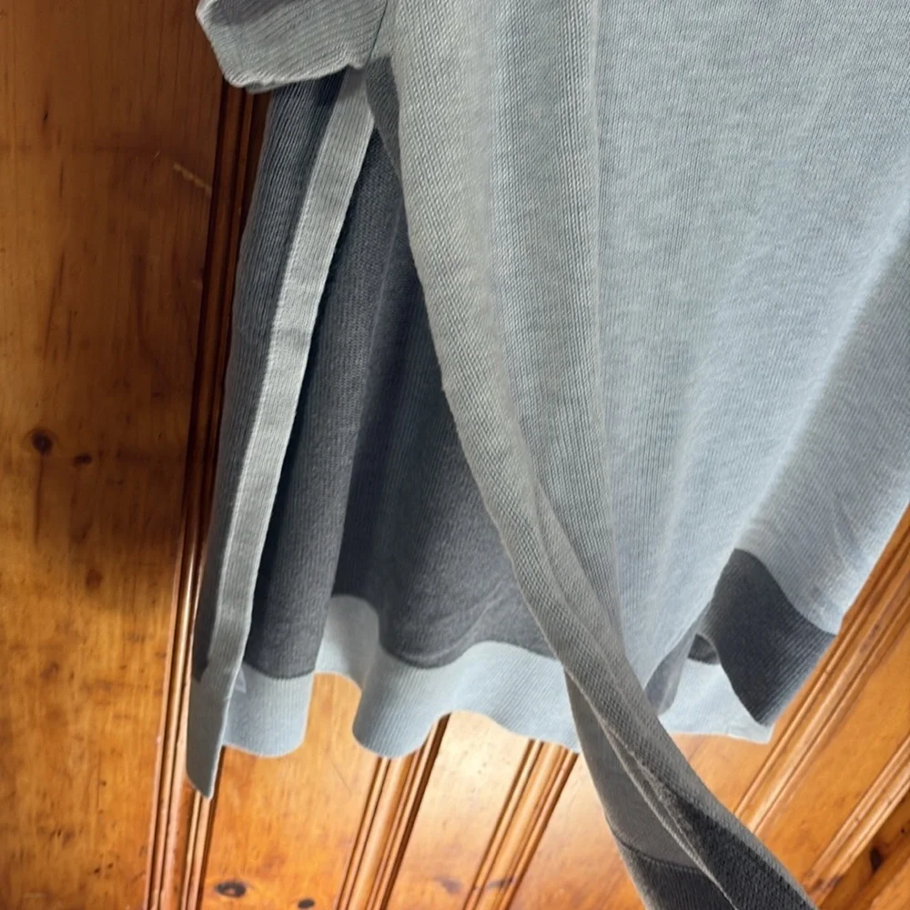 Lululemon Opened Up Poncho- Heathered Core Ultra Light & Heathered Asphalt Grey